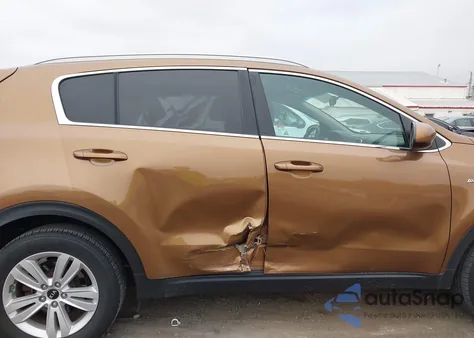 2017 Kia Sportage Lx z USA, uszkodzony, nr VIN KNDPMCAC5H7056919